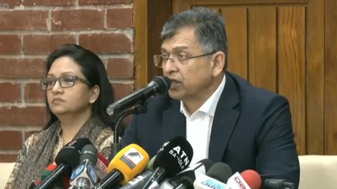 প্রধানমন্ত্রী পদে এক ব্যক্তির সর্বোচ্চ দুই মেয়াদের পক্ষে সরকার: স্বরাষ্ট্রমন্ত্রী